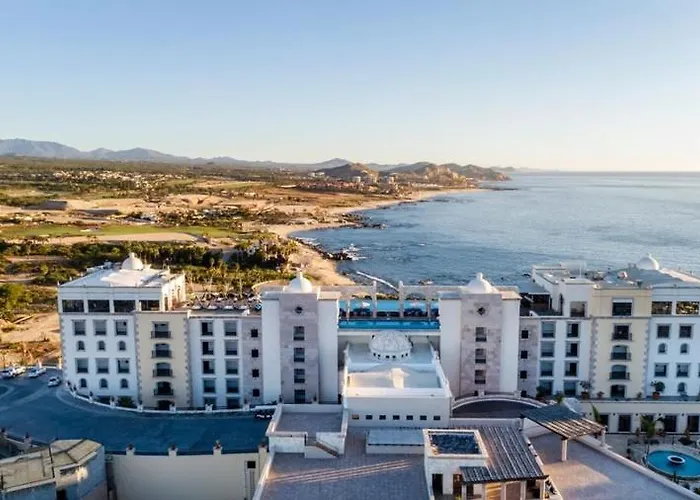 Vista Encantada & Hotel 5*